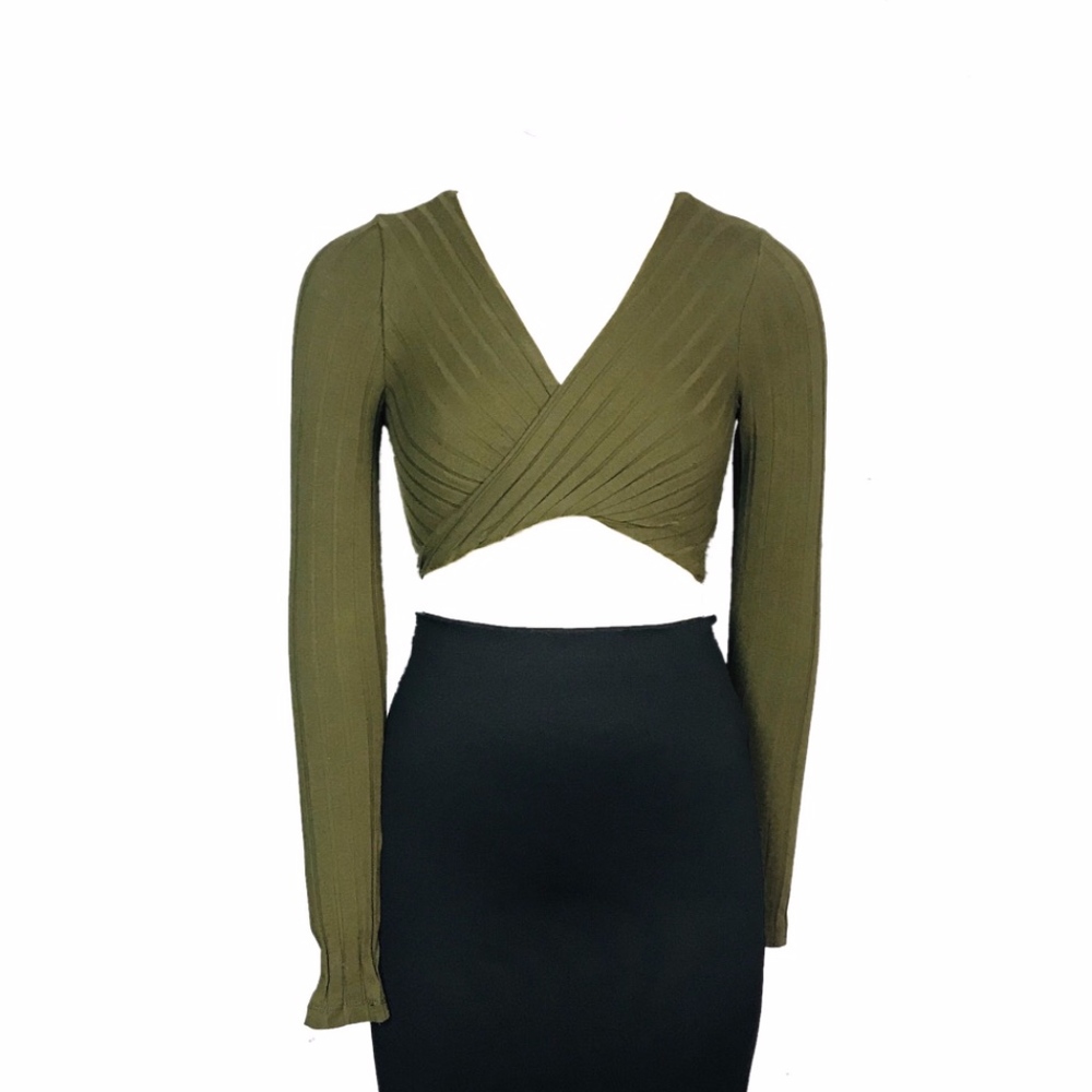 LF RUMOR Boutique Olive Green Long Sleeve Crop Top